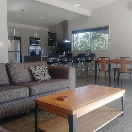 Ryder Ridge Holiday Home Motueka Exterior photo
